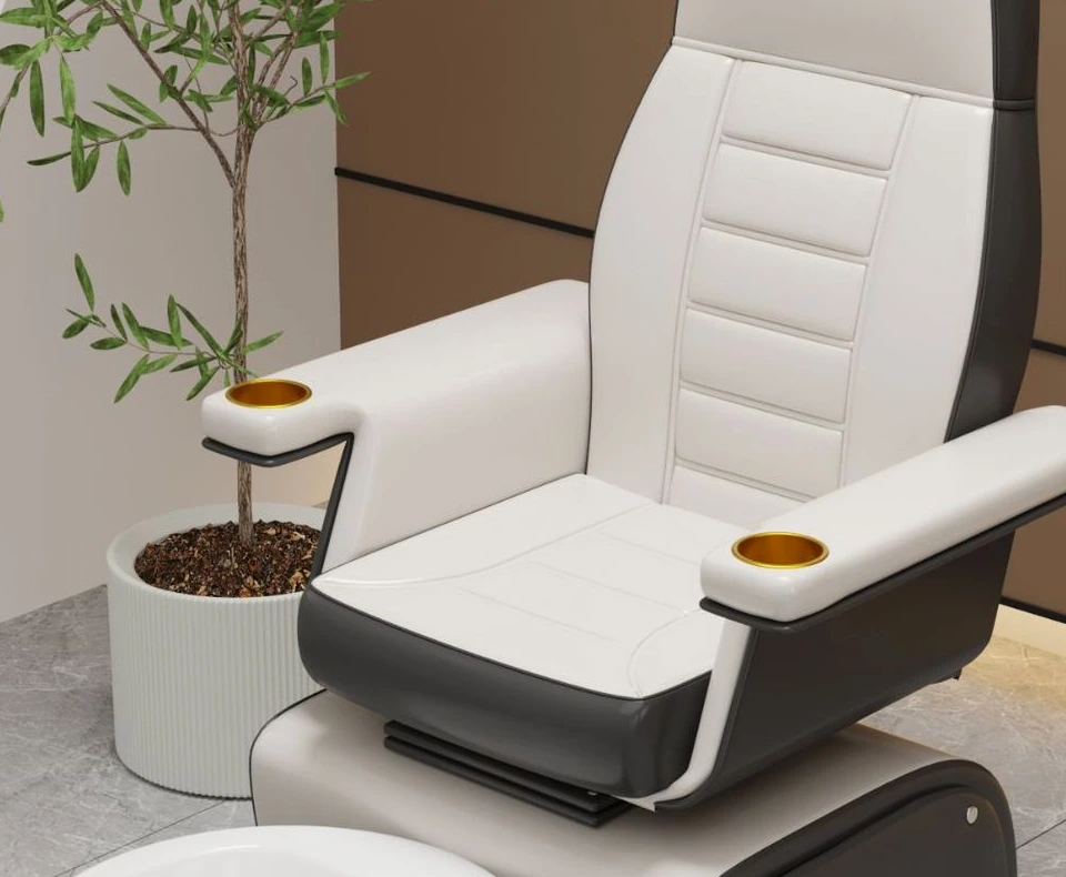 Armrest and cup-holder layout on YIO-C11